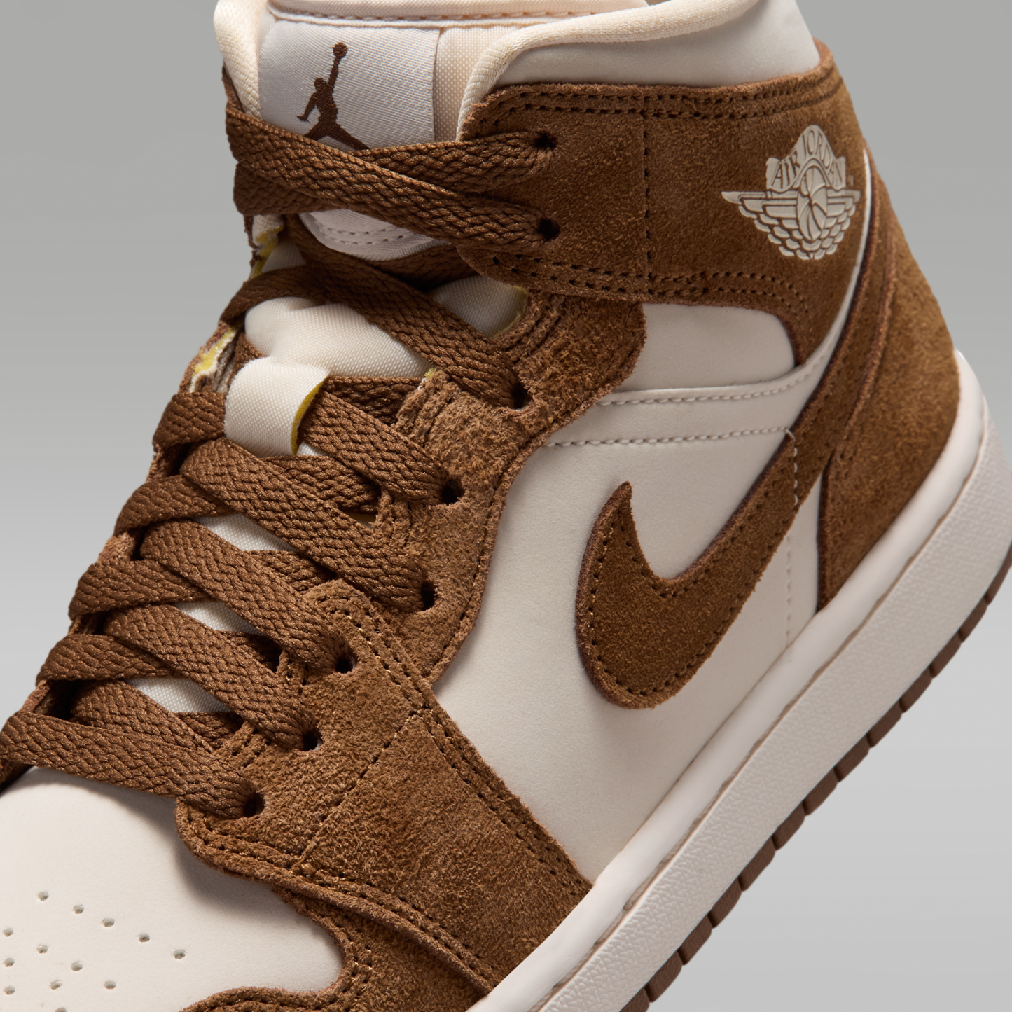 Air Jordan 1 Mid - Light British Tan/Chalk - 7