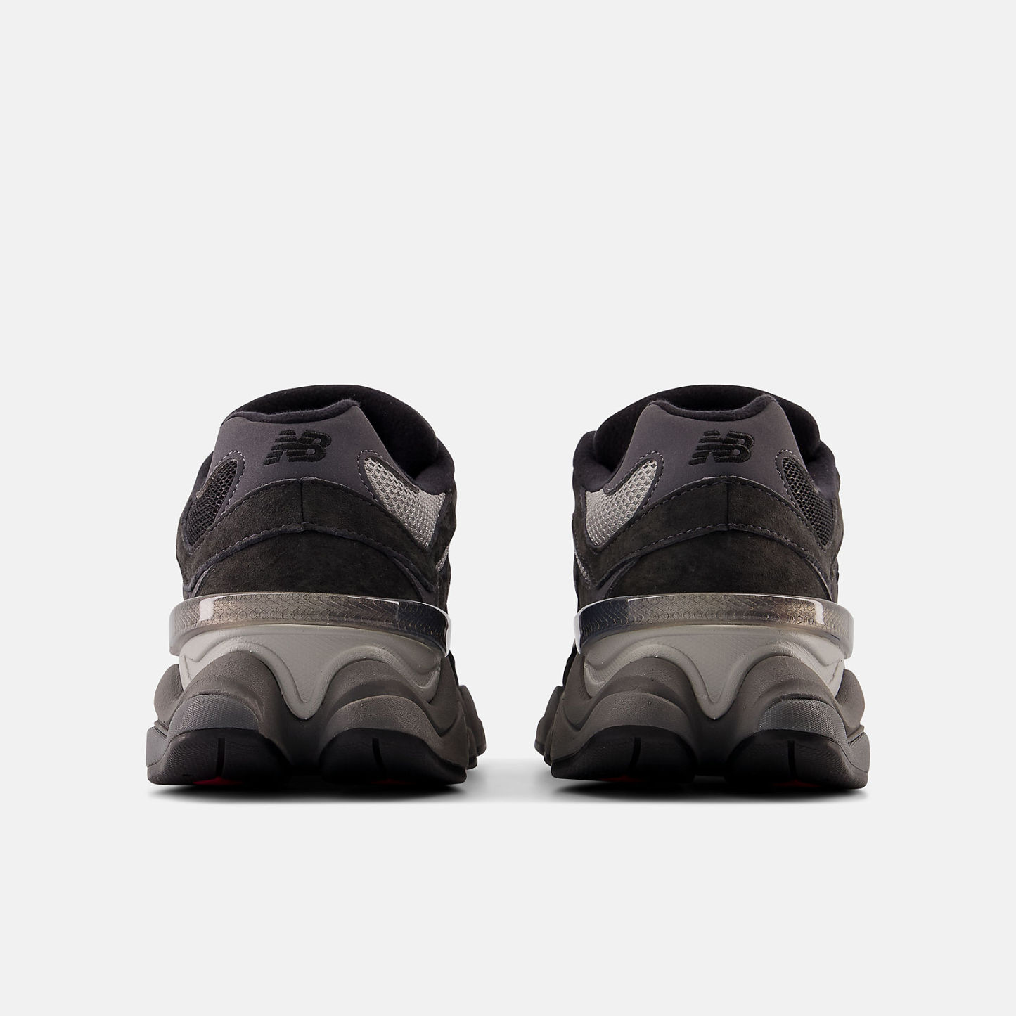 New Balance 9060 - BLACK con CASTLEROCK y Rain Cloud - U9060BLK