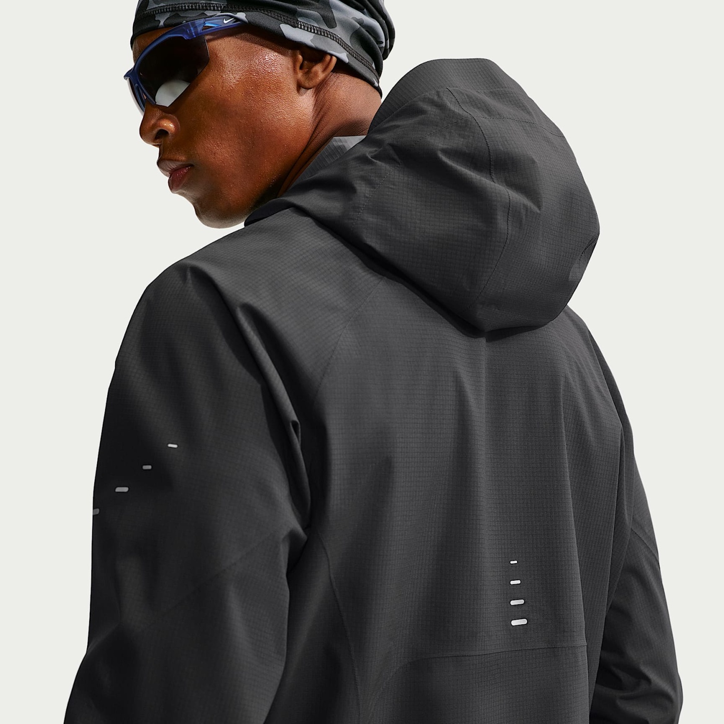 Nike Stride - Nike Stride wasserdichte Storm-FIT ADV Laufjacke (Herren)