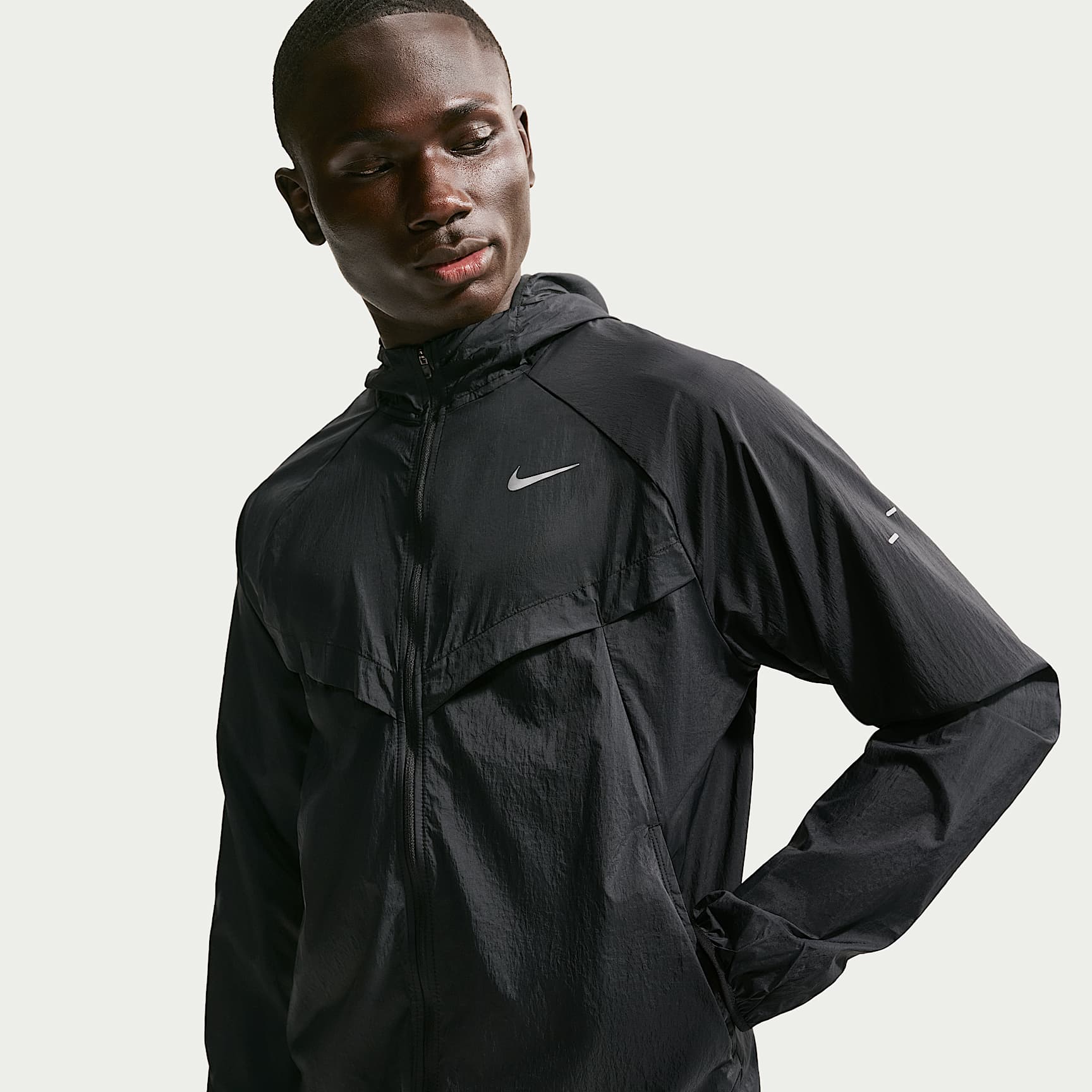 Nike Stride - Nike Stride Repel-Laufjacke mit UV-Schutz (Herren)