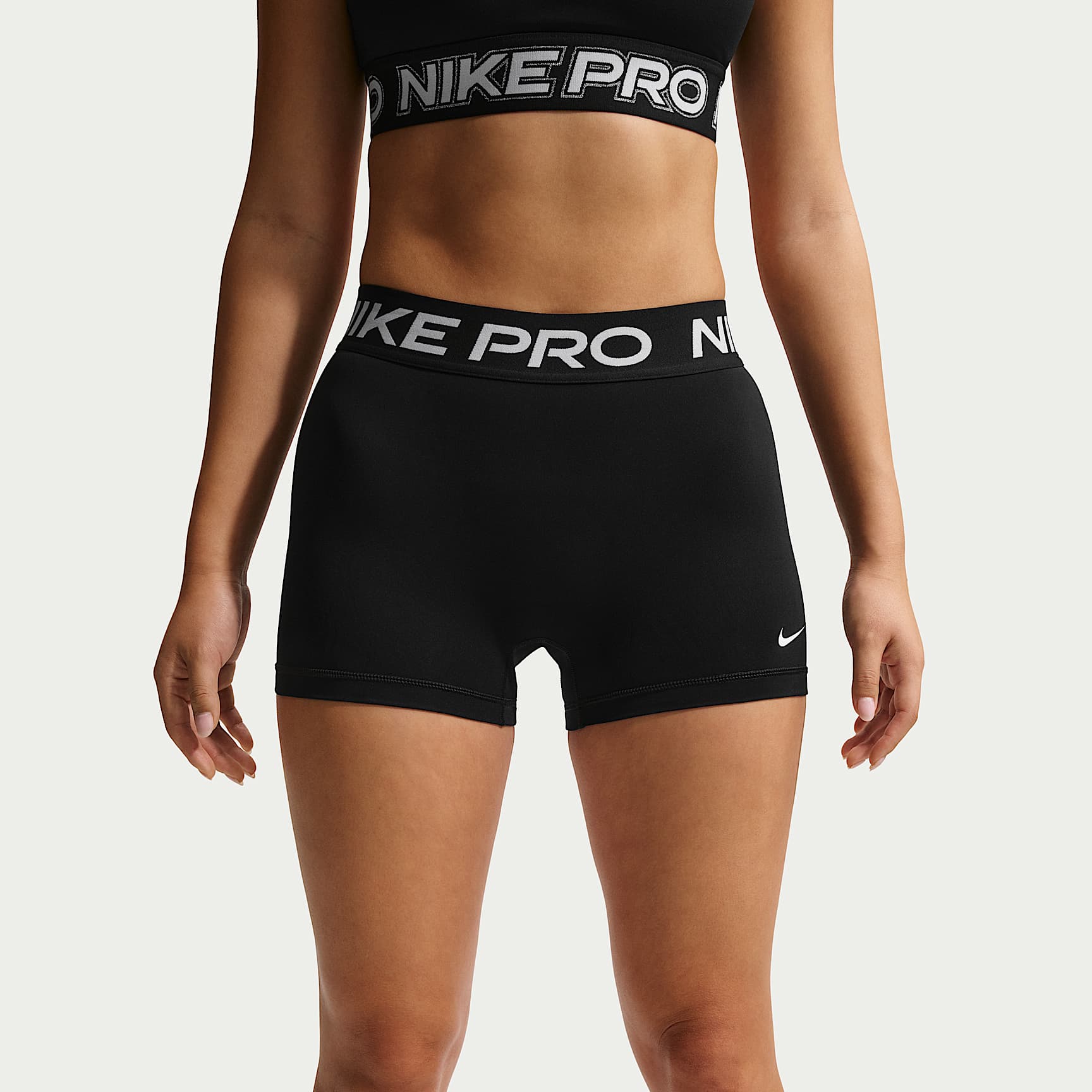 Nike Pro - Nike Pro Grafik Bike-Shorts mit mittelhohem Bund (Damen, ca. 7,5 cm)