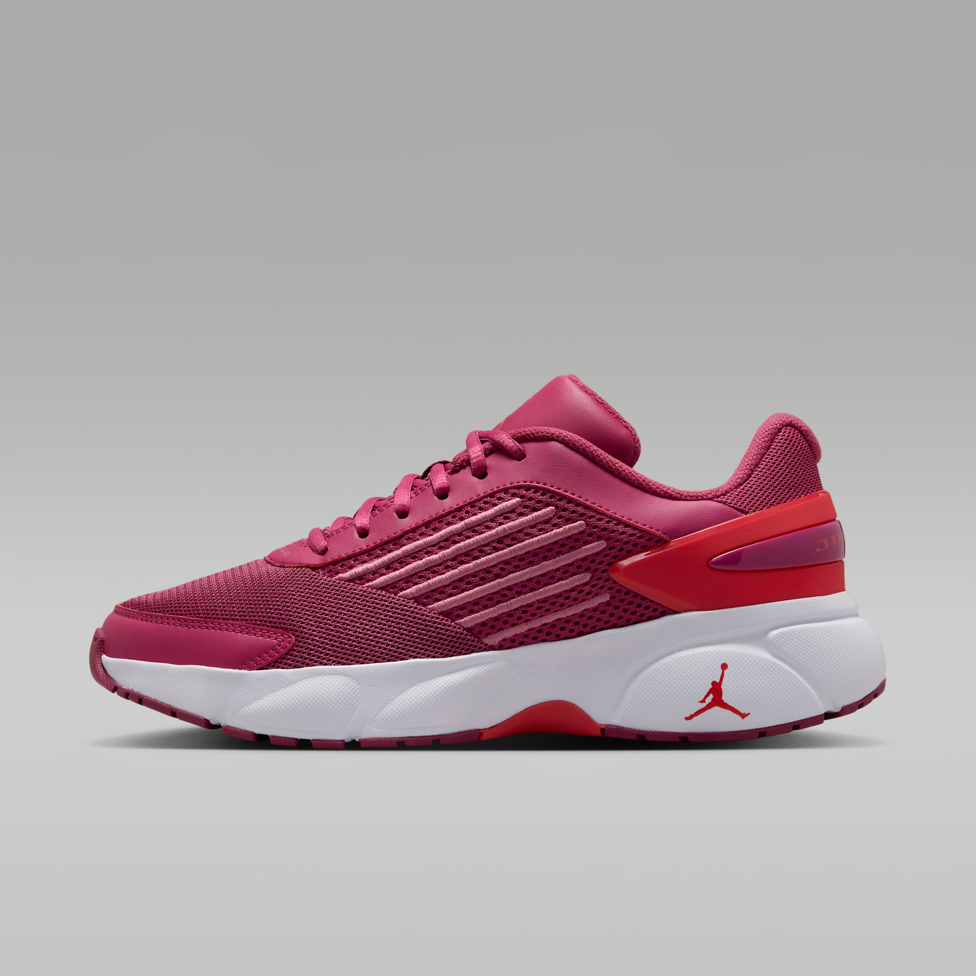 Jordan Trunner Flow - Sweet Beet/Pale Ivory/Desert Berry/Track Red - 1
