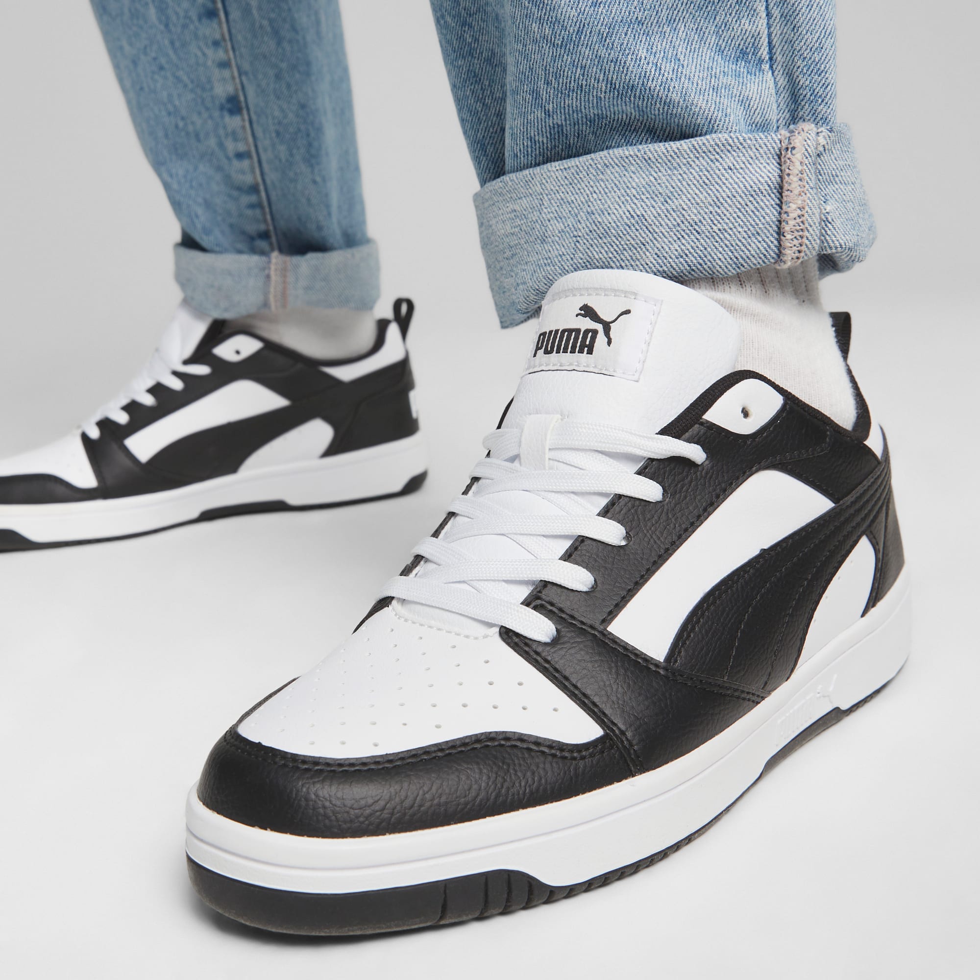 Rebound V6 Low Sneakers - PUMA White-PUMA Black-PUMA White