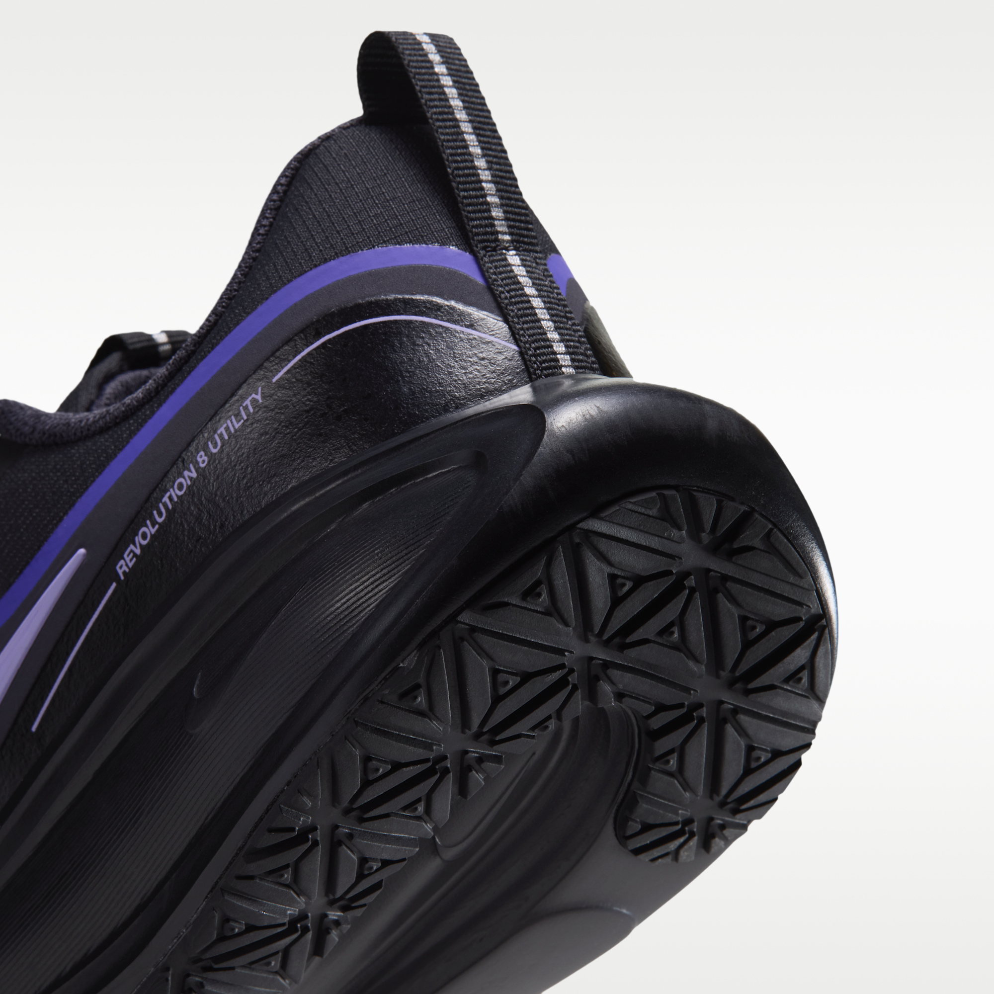 Nike Revolution 8 Utility - Μαύρο/Persian Violet/Gridiron/Purple Pulse - 8