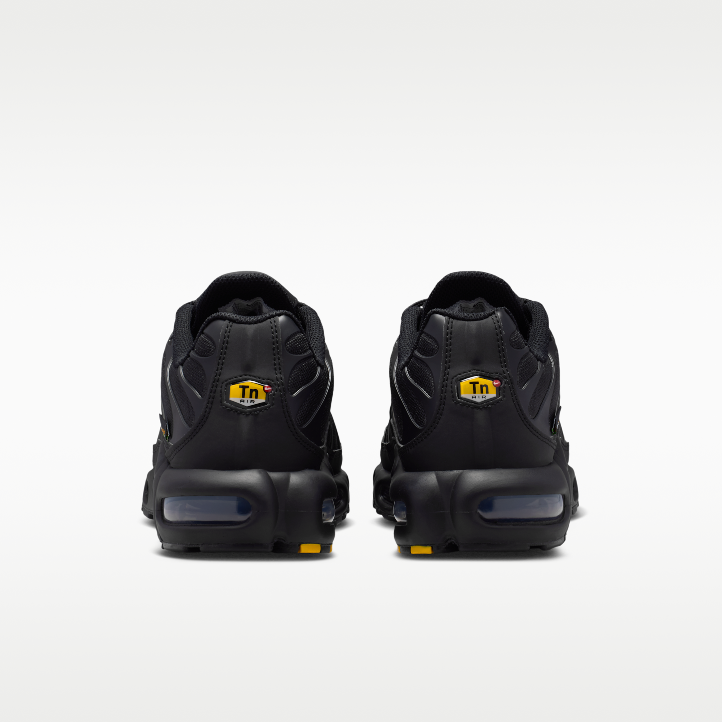 Nike Air Max Plus - Μαύρο/Μαύρο/Μαύρο - 6
