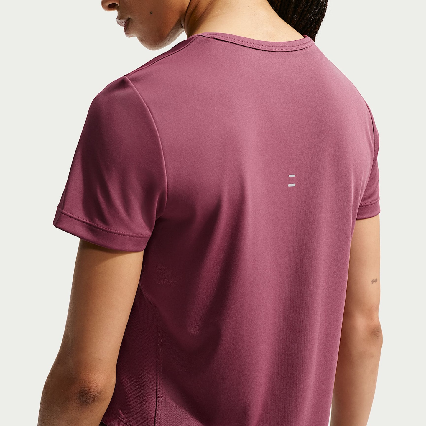 Nike Tempo - Nike Tempo Dri-FIT Kurzarm-Laufoberteil (Damen)