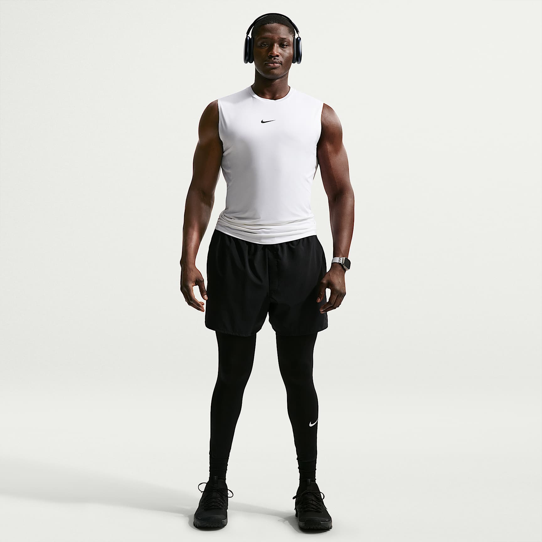 Nike Pro - Nike Pro ärmelloses Dri-FIT Fitnessoberteil mit enger Passform für Herren