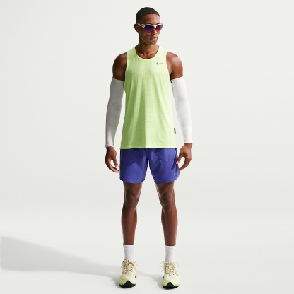 Nike Stride - Nike Stride Dri-FIT-Laufshorts mit Futter (ca. 18 cm) (Herren)