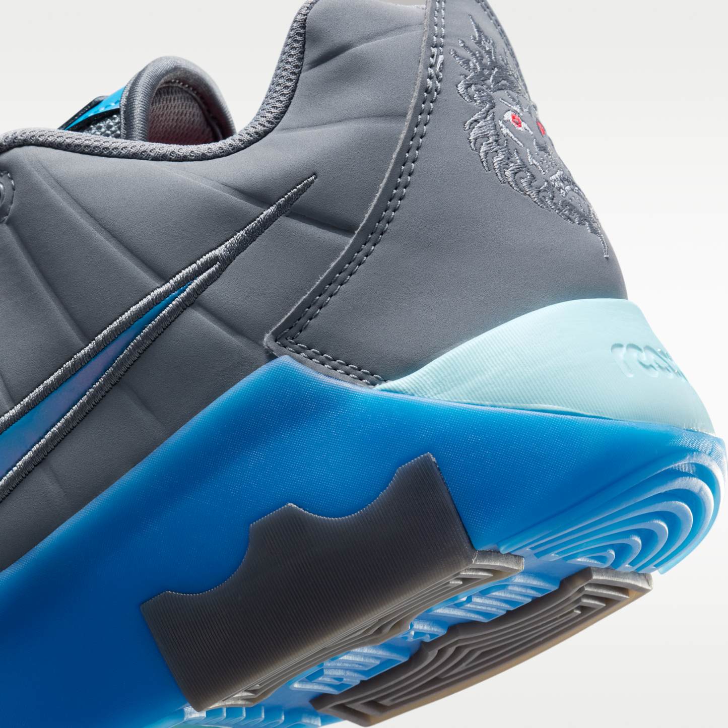 LeBron Witness 9 - Cool Grey/Glacier Ice/Glacier Ice/Aurora Blue - 8