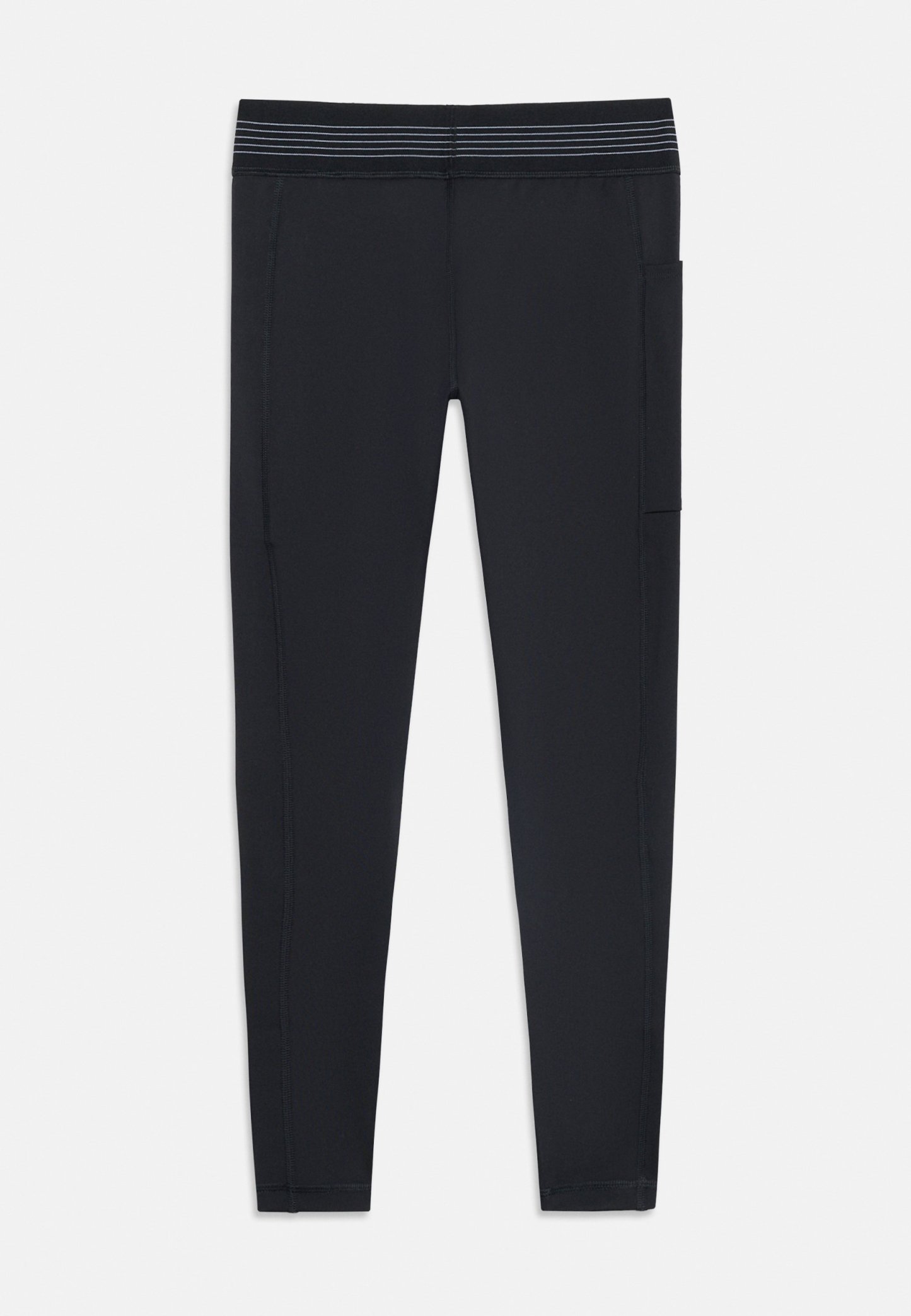 Leggings negros de longitud completa con una cintura elástica ancha que presenta rayas blancas y un bolsillo lateral en la pierna derecha.