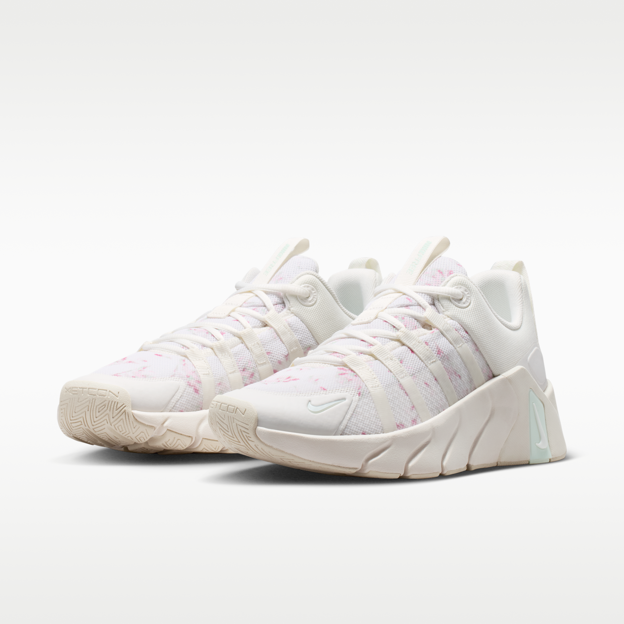 Nike Free Metcon 7 - Sail/Light Orewood Brown/Barely Green - 5