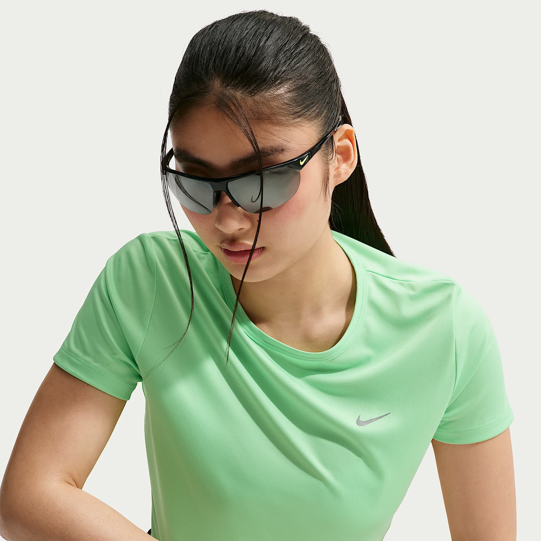 Nike Tempo - Nike Tempo Dri-FIT Kurzarm-Laufoberteil (Damen)