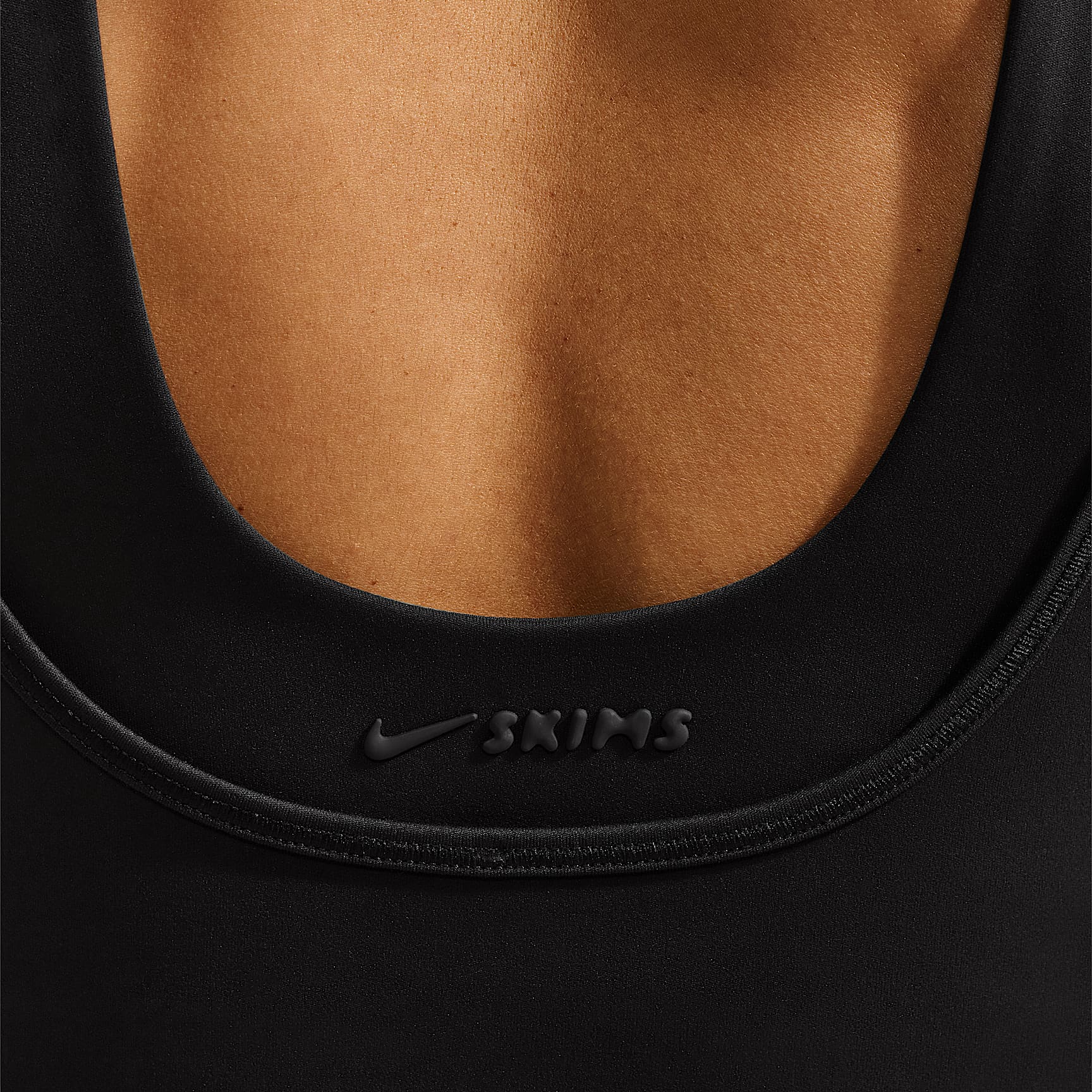 NikeSKIMS Matte - NikeSKIMS Matte Doppelträger-Tanktop mit U-Ausschnitt (Damen)