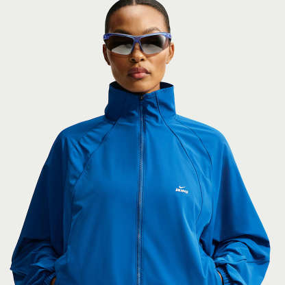 NikeSKIMS Stretch Nylon - NikeSKIMS Stretch Nylon Oversize-Jacke (Damen)