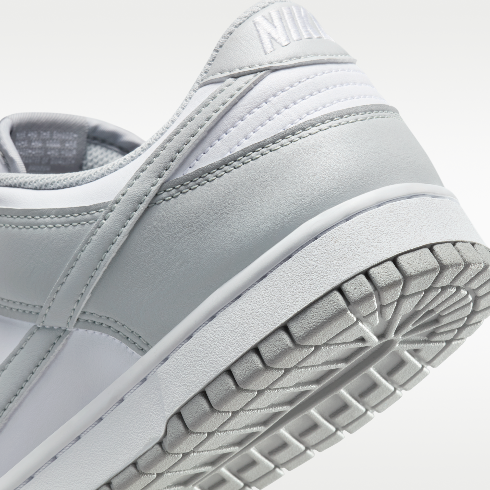 Nike Dunk Low Retro - Λευκό/Λευκό/Light Smoke Grey - 8