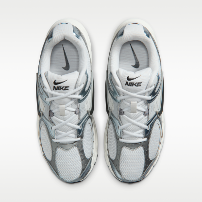 Nike V5 RNR - Photon Dust/Smoke Grey/Light Smoke Grey/Dark Smoke Grey - 4
