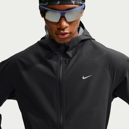 Nike Stride - Nike Stride wasserdichte Storm-FIT ADV Laufjacke (Herren)