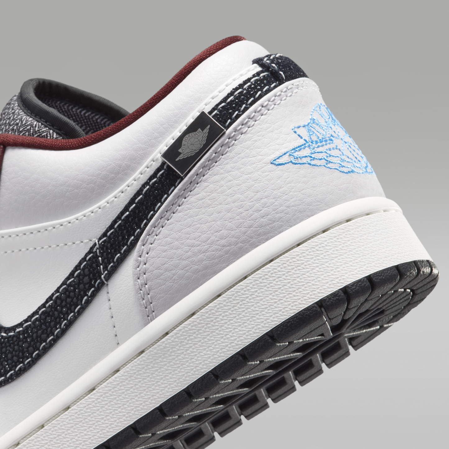 Air Jordan 1 Low - Summit White/Summit White/Mystic Dates/Μαύρο - 8