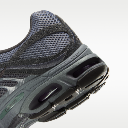 Nike Air Max Moto 2K Suede - Iron Grey/Medium Ash/Smoke Grey - 8