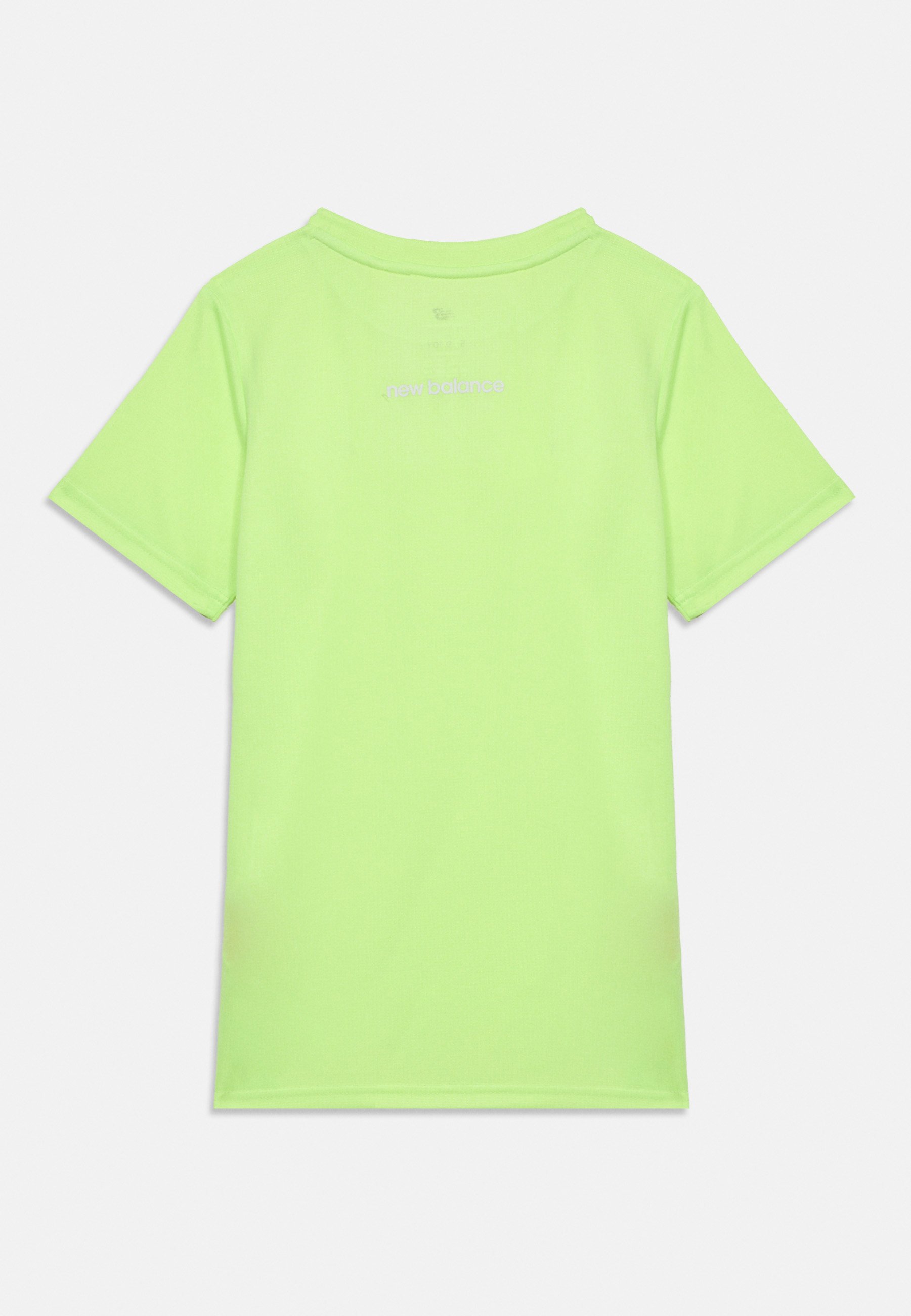 Camiseta de manga corta de color verde neón con un pequeño logo blanco "new balance" centrado cerca del cuello en la parte trasera.