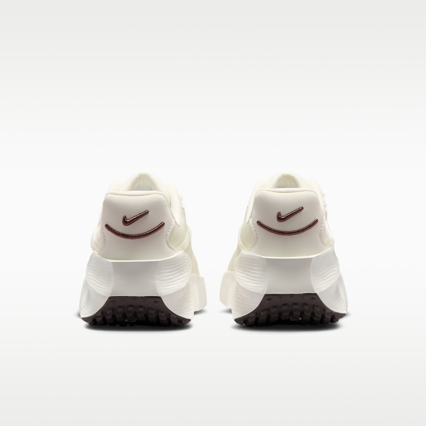 Nike Aura Edge - Sail/Chocolate - 6