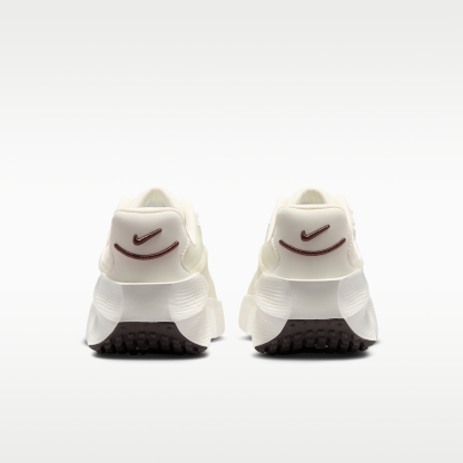 Nike Aura Edge - Sail/Chocolate - 6