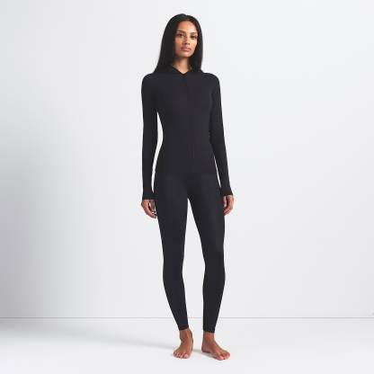 NikeSKIMS Satin Shine - NikeSKIMS Satin Shine Leggings mit hohem Bund (66 cm, Damen)