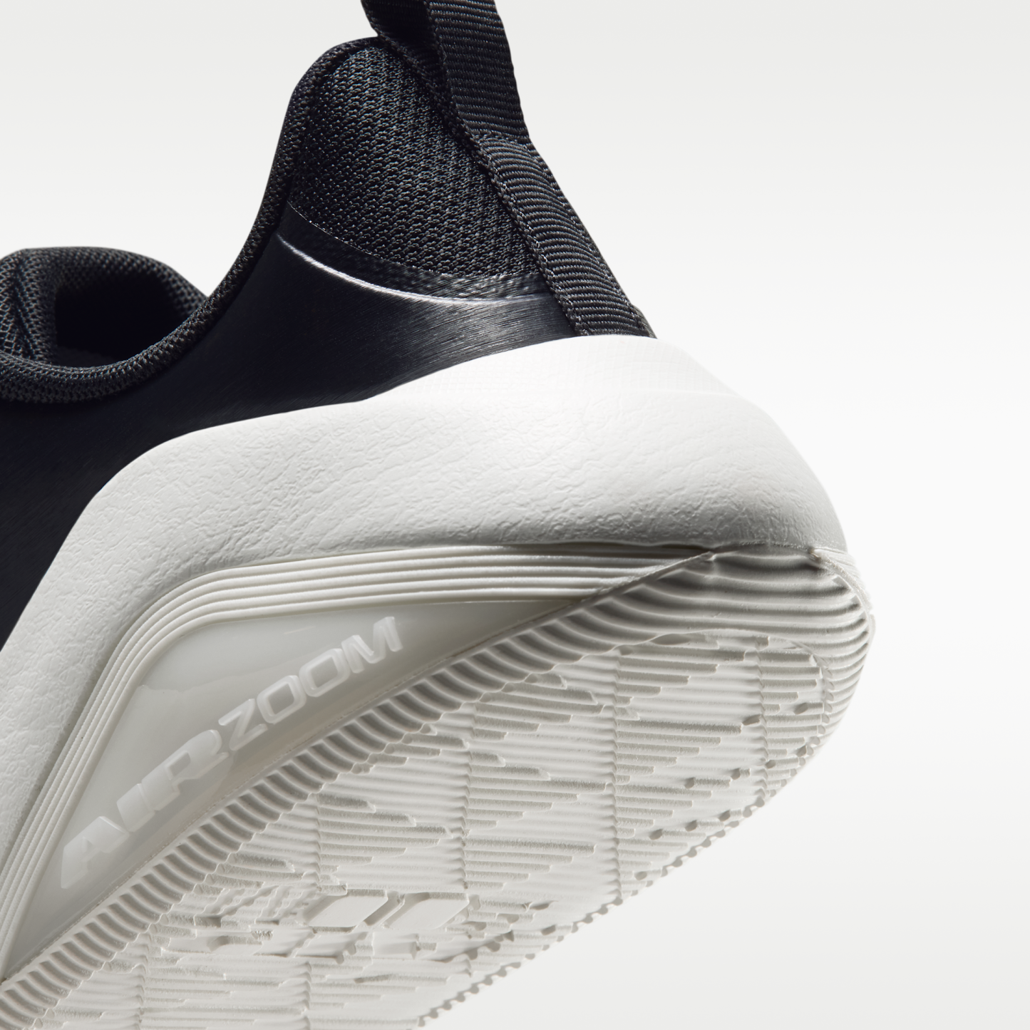 Nike Bella 7 - Off Noir/Sail/Blur - 8