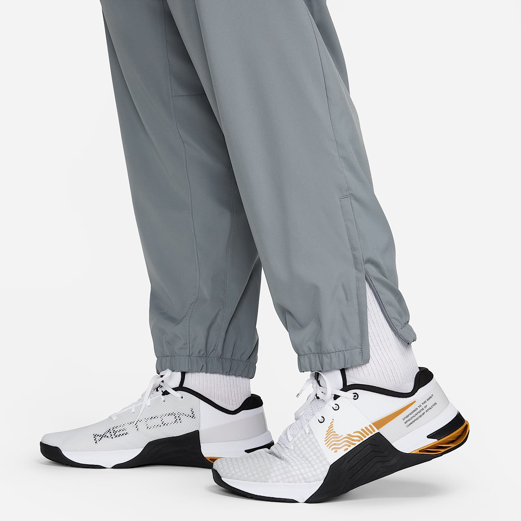 Nike Form - Nike Form vielseitige Hose mit schmal zulaufender Passform und für Herren