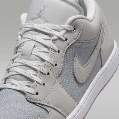 Air Jordan 1 Low SE - Off White/Soft Pearl/Light Smoke Grey - 7