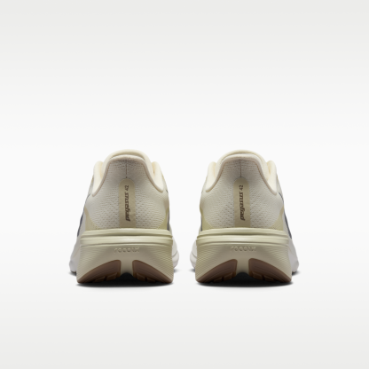 Nike Pegasus 42 - Coconut Milk/Light Khaki/Gum Light Brown/Metallic Silver - 6