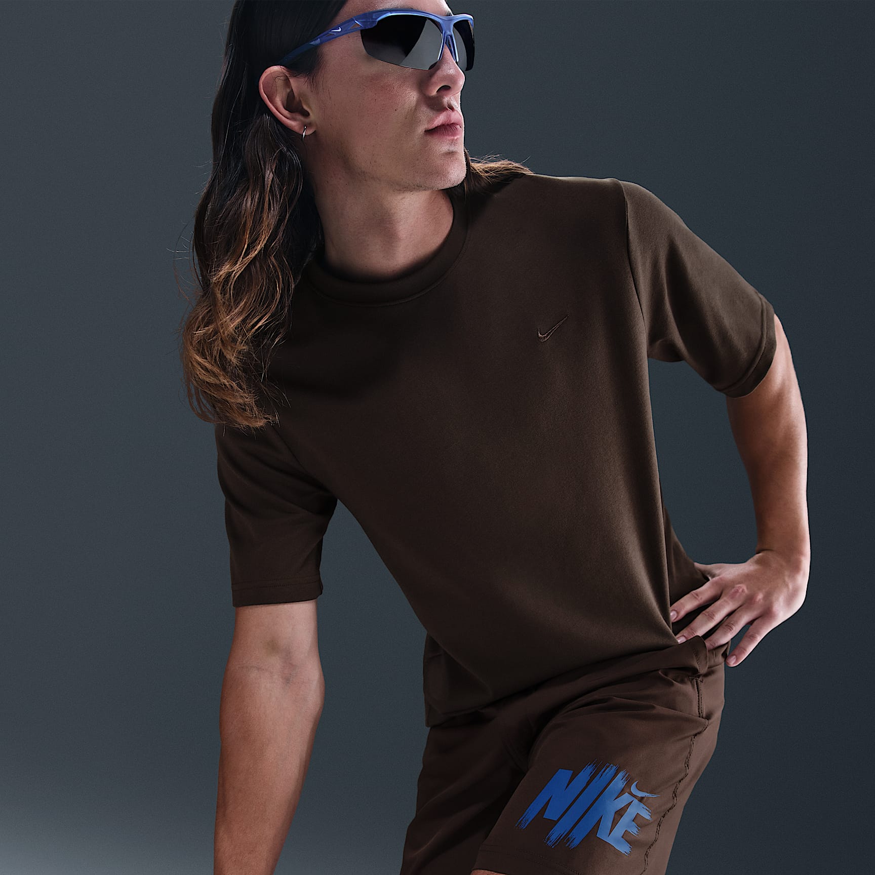 Nike Primary - Nike Primary vielseitiges Nike Dri-FIT Kurzarm-Oberteil für Herren