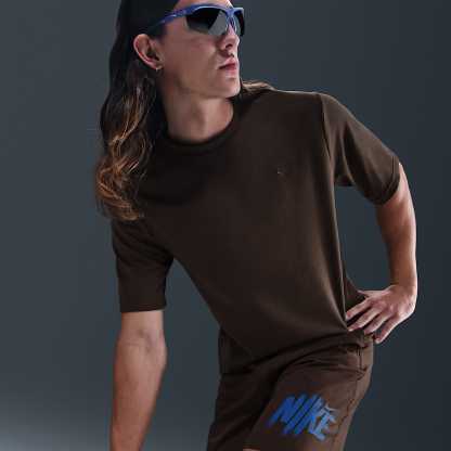 Nike Primary - Nike Primary vielseitiges Nike Dri-FIT Kurzarm-Oberteil für Herren