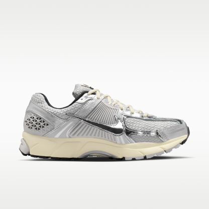 Nike Zoom Vomero 5 - Grey Fog/Metallic Silver/Coconut Milk/Chrome - 3