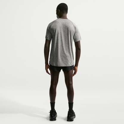 Nike Stride - Nike Stride Dri-FIT ADV Kurzarm-Laufoberteil (Herren)