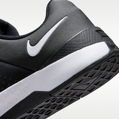 Nike MC Trainer 4 - Μαύρο/Λευκό - 8