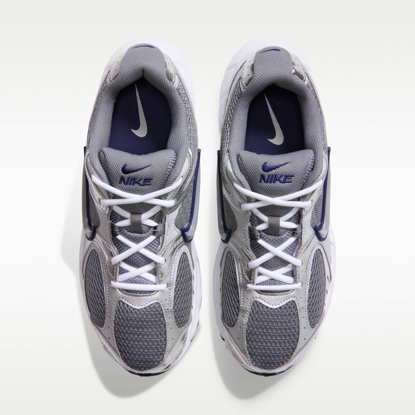 Nike V5 RNR - Smoke Grey/Wolf Grey/Midnight Navy/Metallic Silver - 4