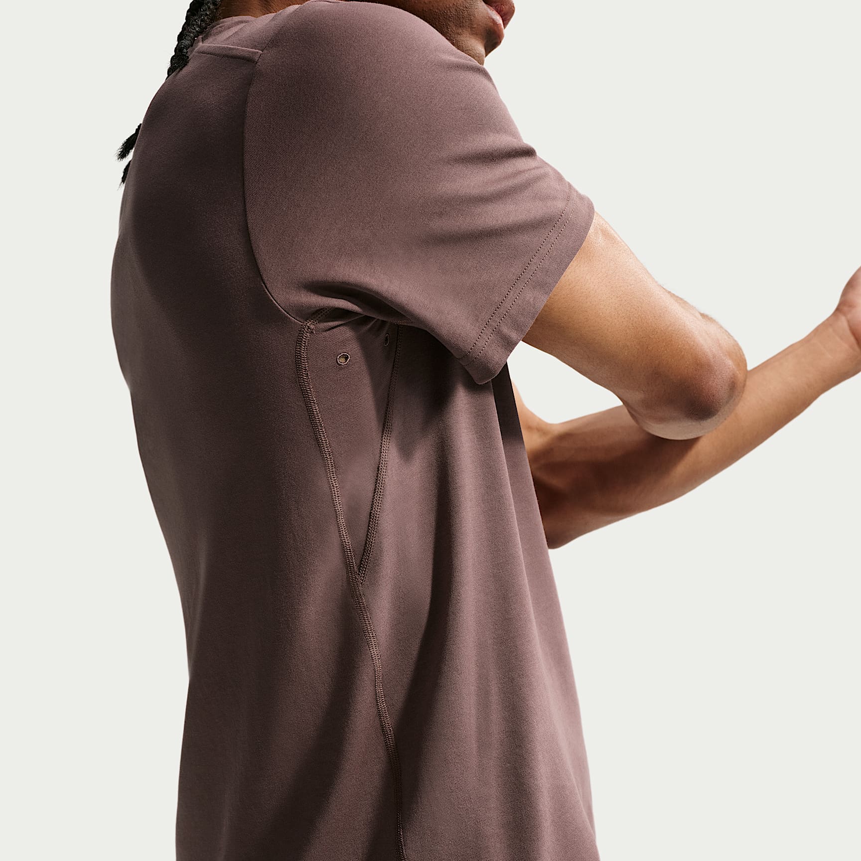 Nike Primary - Nike Primary vielseitiges Nike Dri-FIT Kurzarm-Oberteil für Herren