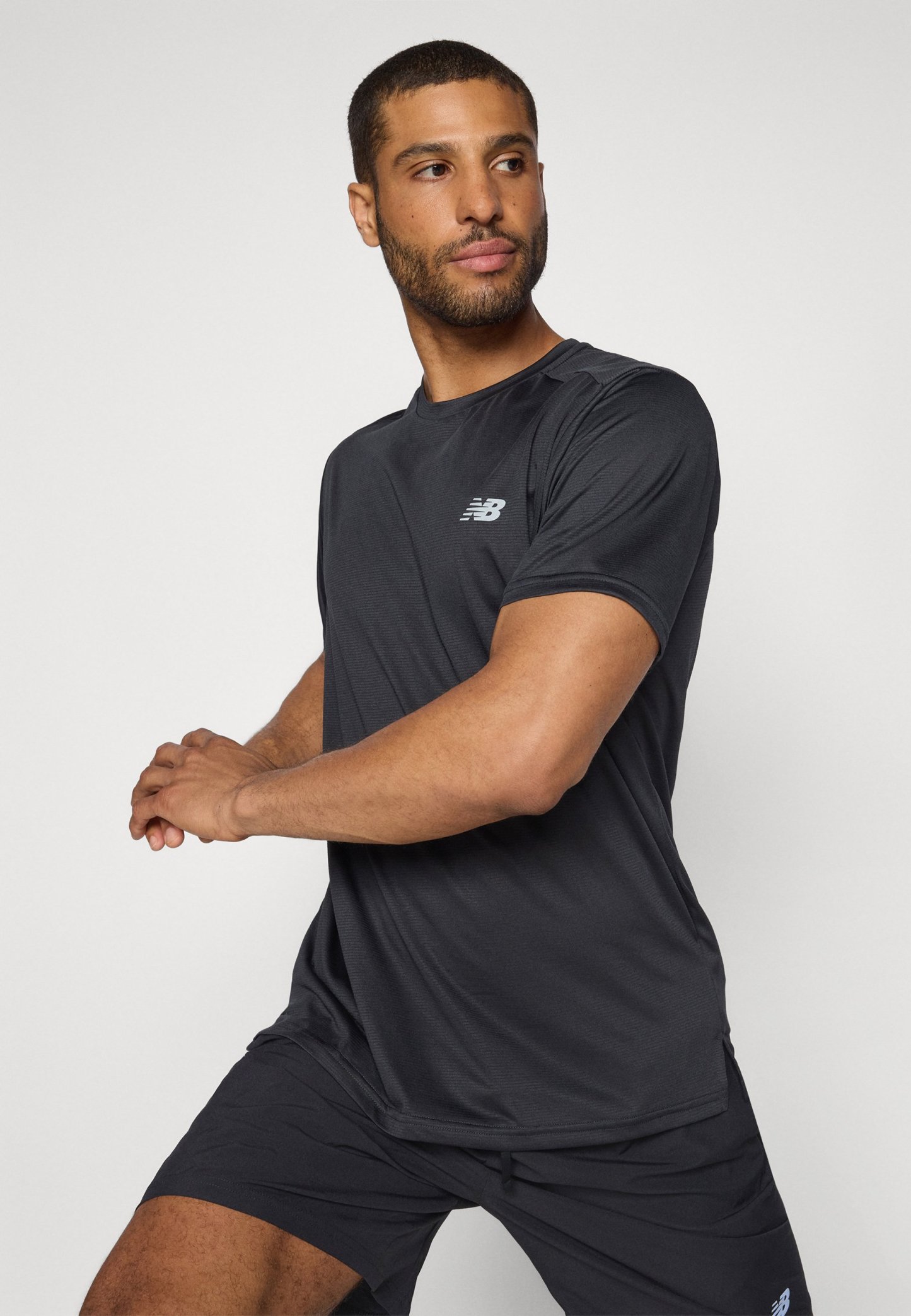 New Balance SPORT ESSENTIALS - Camiseta deportiva - black