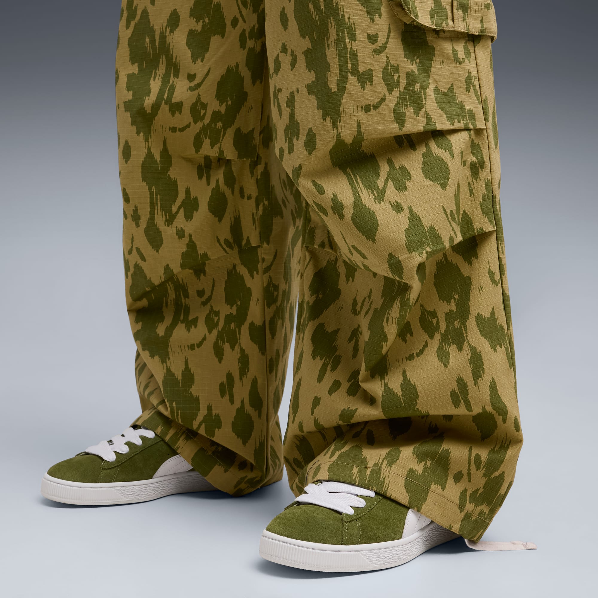 Suede Classic Sneakers Unisex - Olive Green-PUMA White