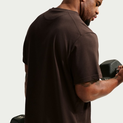 Nike Primary - Nike Primary vielseitiges Nike Dri-FIT Kurzarm-Oberteil für Herren