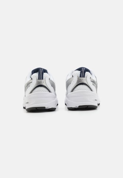 New Balance 530 UNISEX - Zapatillas - Grey/White/Silver - imagen 5