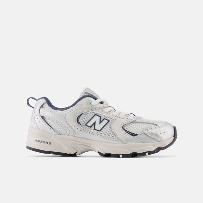 New Balance 530 BUNGEE LACE - SUMMER FOG con NIMBUS CLOUD y NB Navy - PZ530KA