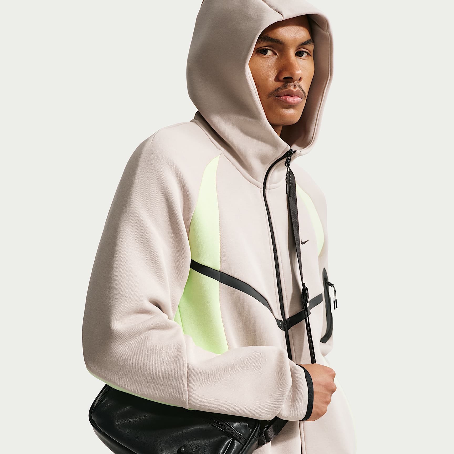 Nike Tech - Nike Tech Windrunner-Fleecejacke mit durchgehendem Reißverschluss und Color-Block-Design (Herren)