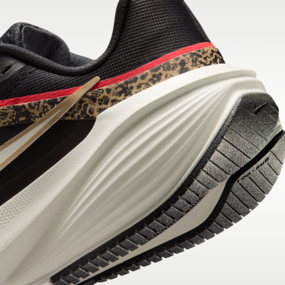 Nike Downshifter 14 - Μαύρο/British Khaki/Fusion Red/Sail - 8
