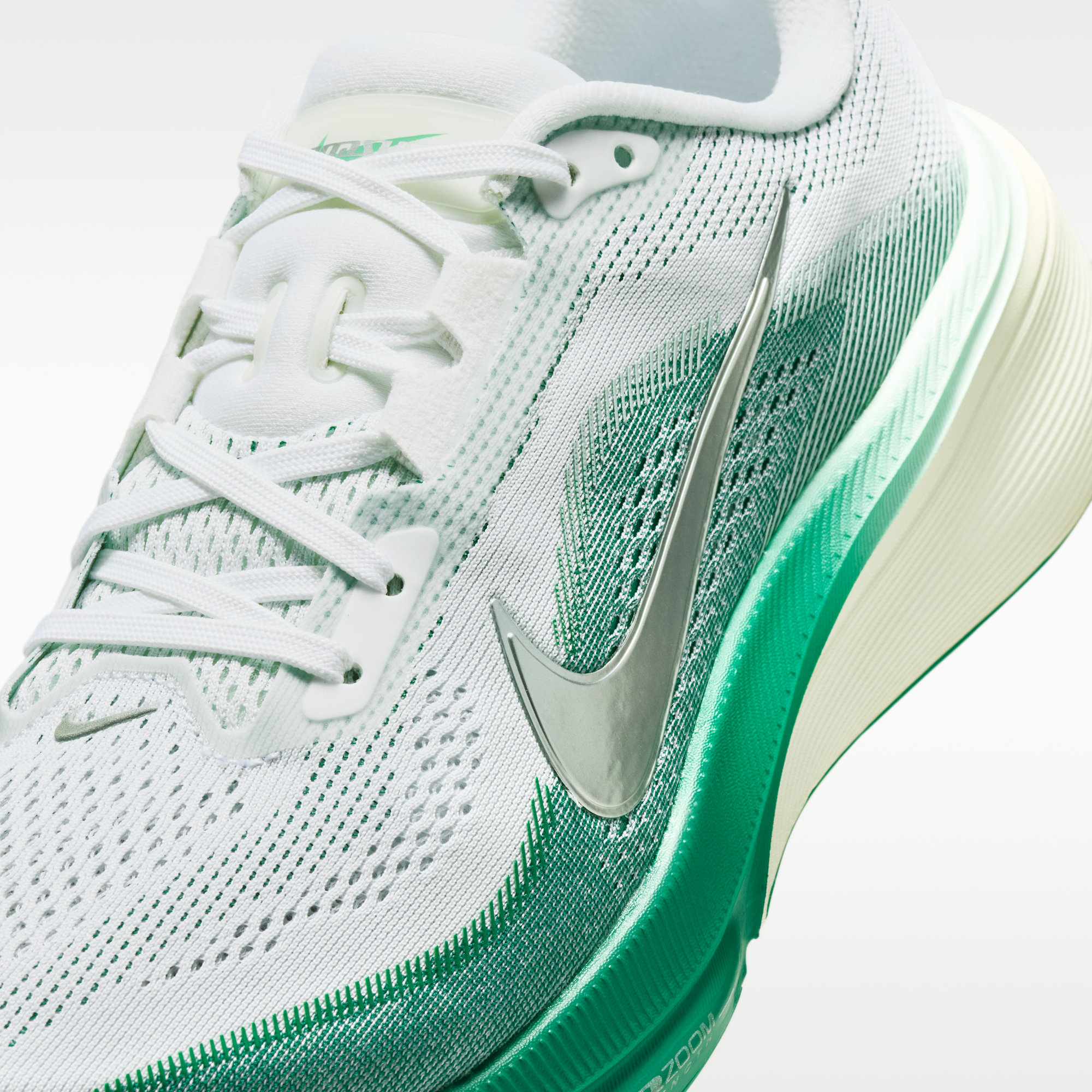 Nike Pegasus 42 - Λευκό/Malachite/Barely Green/Metallic Silver - 7