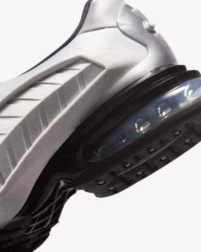 Nike Air Max Dolce - Metallic Silver/Metallic Silver/Μαύρο - 10