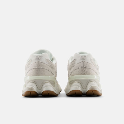 New Balance 9060 - MOONBEAM con SEA SALT y Black - U9060ASP
