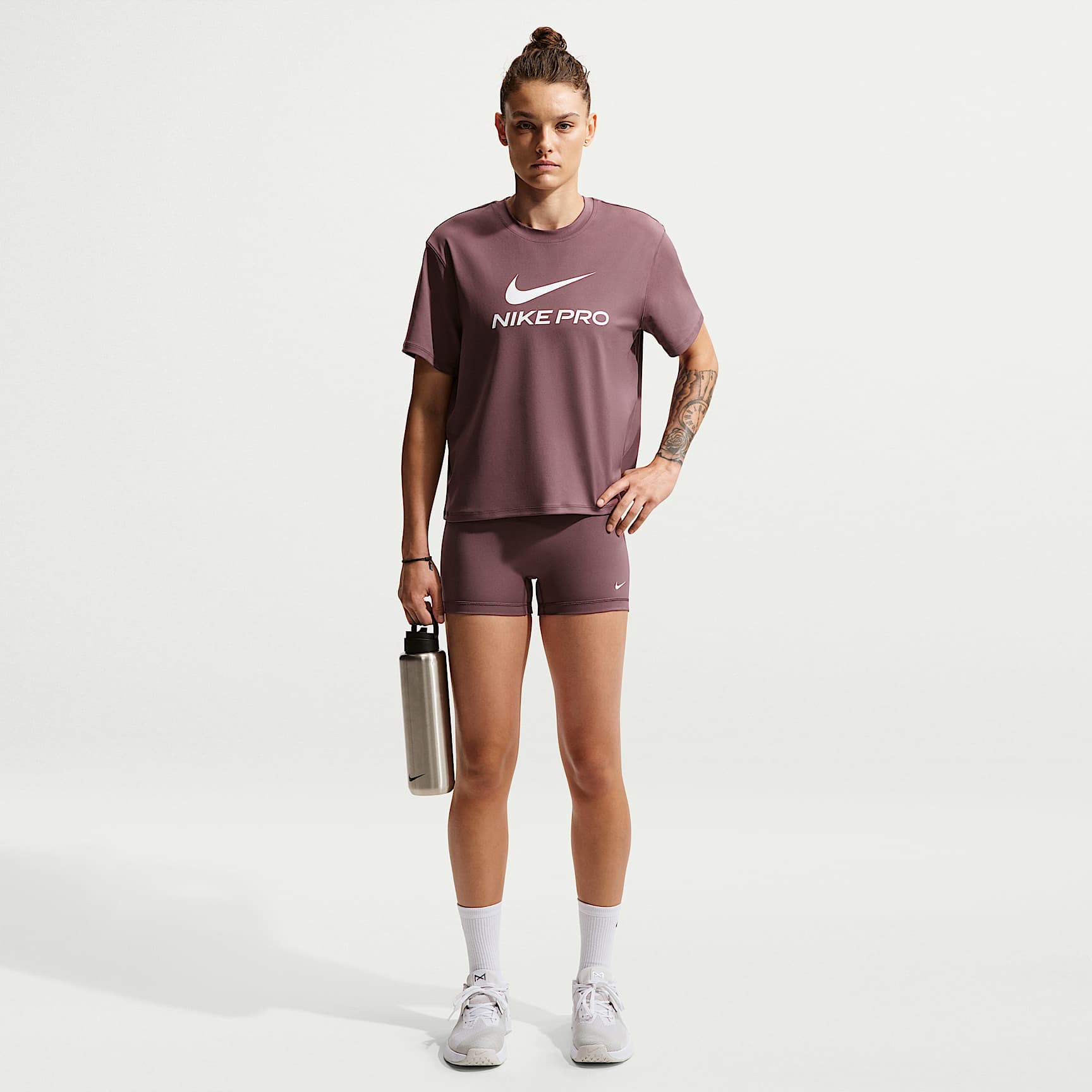 Nike Pro - Nike Pro Grafik Bike-Shorts mit mittelhohem Bund (Damen, ca. 7,5 cm)