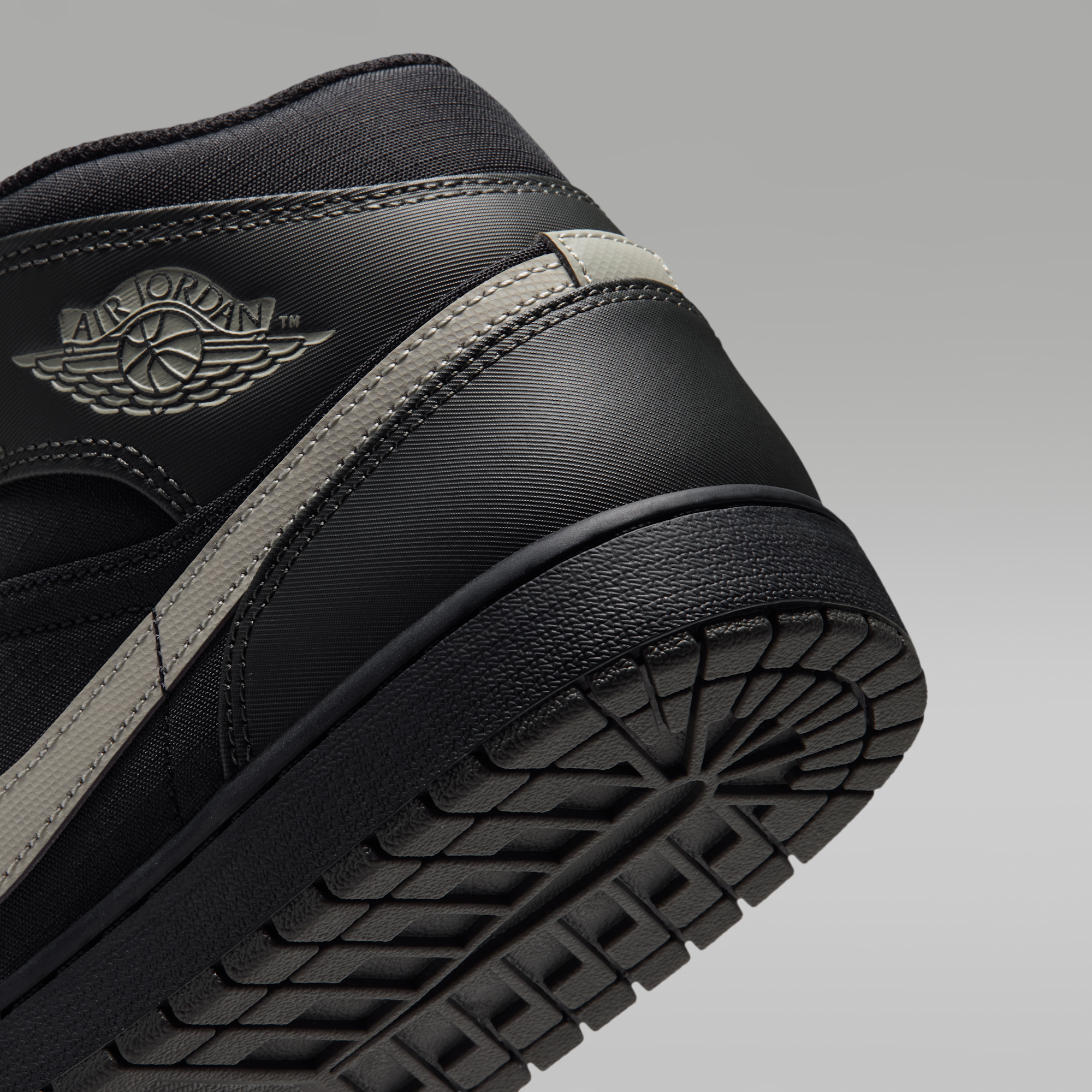 Air Jordan 1 Mid Utility - Μαύρο/Spruce Fog/Reflect Silver/Newsprint - 8
